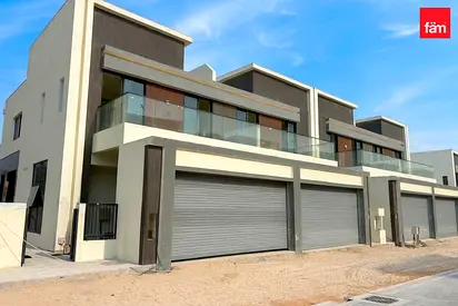 Corner | Single Row | Private Pool | Maid's Room