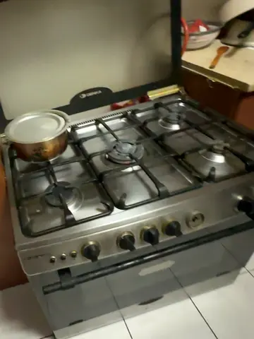 Cooker 5 burner