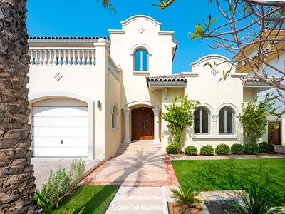 Exclusive Listing | Vacant | Beach Access