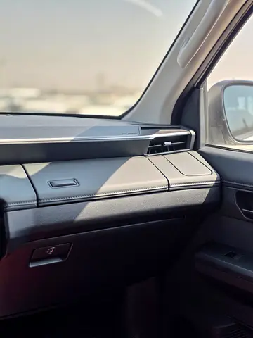 2027 Toyota HILUX — миниатюра 16