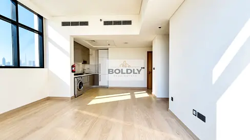 Spacious 1BR | Unfurnished | 4 Cheques | Azizi Riviera 30