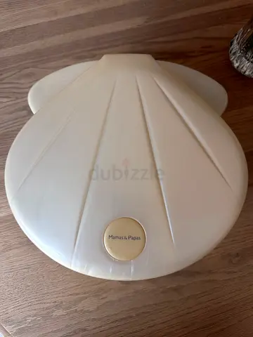 Shell-shaped Baby bath box (Mamas & Papas) - excellent Condition