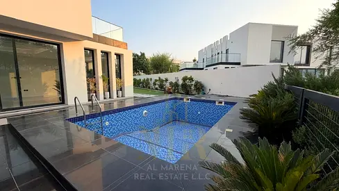 Seize this opportunity—direct from the owner at an attractive price, inclusive of electricity, wate