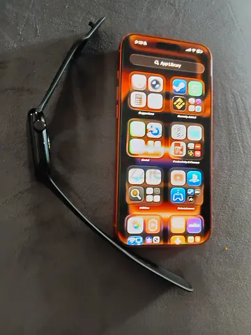 iPhone in good working condition with charger cable