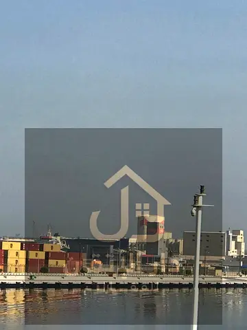 غرفتين وصالة للإيجار السنوي في الجبيل الشارقة بإطلالة بحرية بسعر 30000 درهم والدفع على 4 أو 6 دفعات