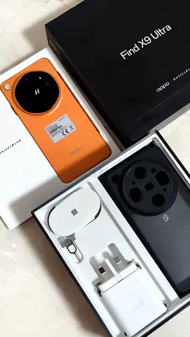 OPPO Find X9 Ultra (Orange) with box and charger - Excellent condition
