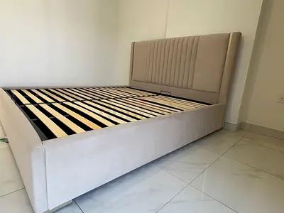 Beige Double Bed Frame - Good Condition Queen size سرير حجم ملكه بحاله جيدة و بخزينه تحتيه