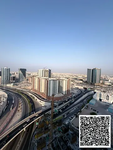 شقة غرفة وصالة للإيجار في أبراج اللؤلؤة – عجمان** فرصة مميزة للسكن في أبراج اللؤلؤة، شقة غرفة وصالة بمساحة كبيرة وتصميم عملي يوفر الراحة والخصوصية، ت