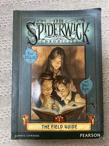 The SpiderWick CHRONICLES book for sale !