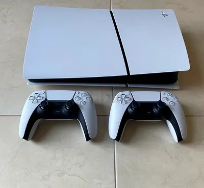 PS5 Slim 1Tb Digital Edition UAE Version With 2 Controllers