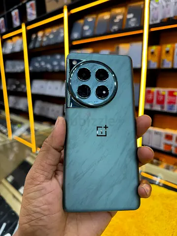 OnePlus 12 (green marble) - Good condition