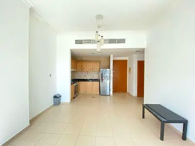 Spacious 1BR | Bright Interior | Community Views