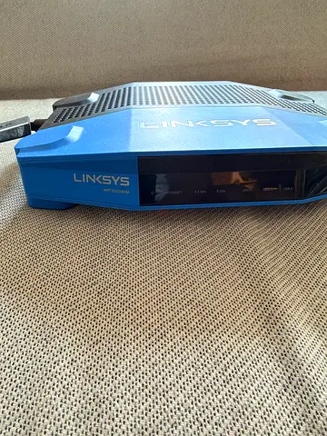 Linksys Wireless Router (blue) - good working condition