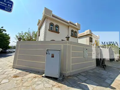 Spacious 4BR Villa, maidroom with best price near fayha park
