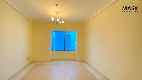 Spacious 3BR + Laundry | Chiller Free | Walk to Metro | 6 Cheques