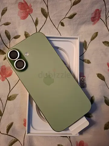 IPHONE 17 SAGE BATT 100% / WARR FEB 2027 EXCELLENT CONDITION LIKE NEW