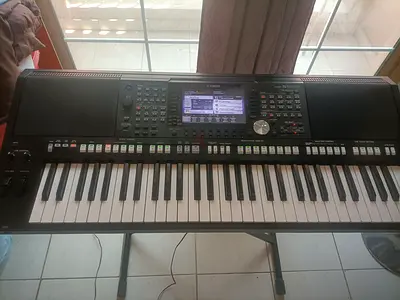 Yamaha PSR S975 Very Good Condition