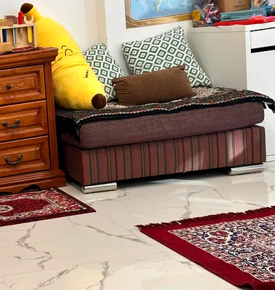 Small MAJLIS ottoman with METAL LEGS  Heavy duty EXCELLENT L 103cmx36cm H