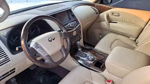 2017 Infiniti QX80 photo 7