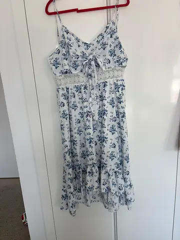 Lightweight white summer dress with blue floral print, size xl