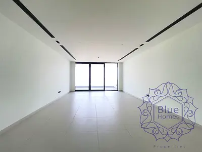 Brand new, Sea View Luxury 4BR, 2 Parking gym pool 185k