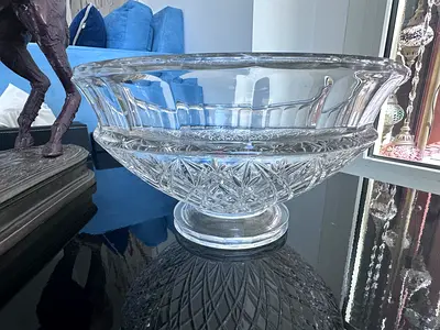 CRYSTAL & GLASS SELECTION OF 11 ITEMS