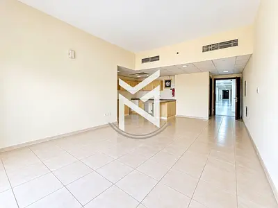 Distress Sale | Vacant Now | Open-Plan Kitchen | Suitable for End Users & Investors