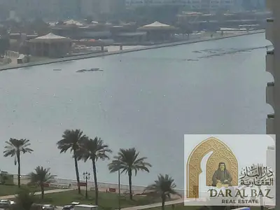 شقة للايجار السنوى بمنطقة مميزة فى الشارقة باركينج مجانى تكيف مركزى خزائن حائط مجانى فى موقع متميز مساحة واسعة وسعر مغرى