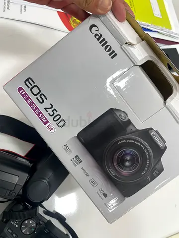 Canon EOS 250D (Rebel SL3) with EF-S 18-55mm kit - Good condition, boxed
