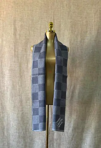 LV Scarf for men