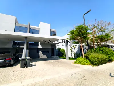 3BR-END CORNER-SINGLE ROW-BIG LANDSCAPED GARDEN