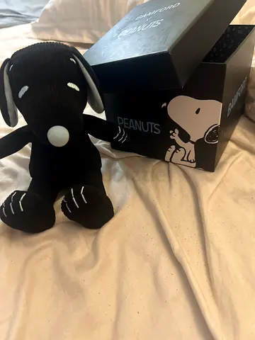 Peanuts limited edition plushie partnerd with bamford