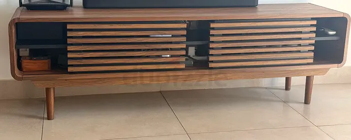 Tv table