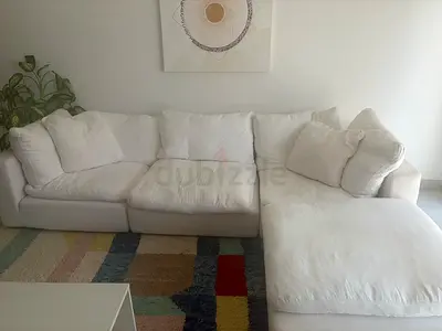 White L-shaped Corner Sofa with Chaise – Comfortable 3-seater (16.5K. Brand:LOOM)