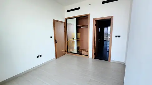 SEMI FURNISHED | MARINA VIEW | BRAND NEW FURNITURE