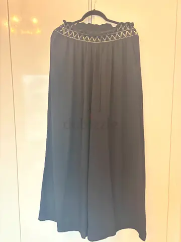 Black high waisted, wide leg trousers with Elastic Embroidered Waistband