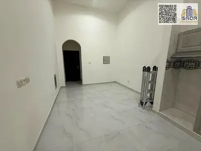 استديو تاني ساكن للايجار موقع مميز قريب للمدارس مساحه ممتازة سعر لقطة على مخرج دبي الشارقة
