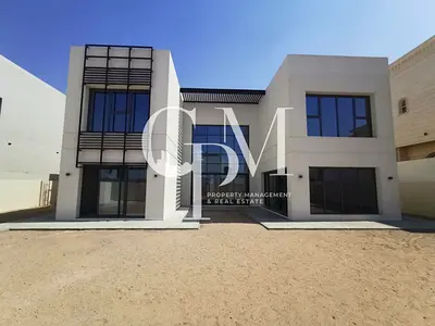 Stunning Villa | Family Home | Prime Location