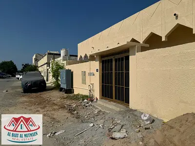 بيت زاوية خمسة غرف نظيف مع المكيفات في الصبخة