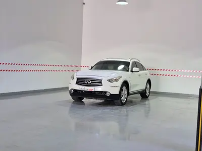 2016 Infiniti QX70 — фото 3