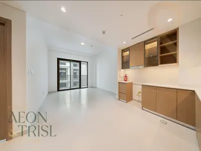 1Bed Waterfront Living | CEDAR Creek Beach. Vacant