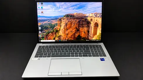 Hp Zbook Fury 16 G10 | Corei9 13th Gen | Nvidia RTX 2000 8GB Graphics