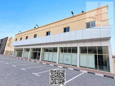 فرصة استثمارية مبنى صناعي للبيع في الجرف الصناعية 1 عجمان مساحة 4,050 متر مربع يضم 72 غرفة عمال بسعة 576 شخصًا ومستودعين مساحة كل منهما 5,000 قدم ومعر