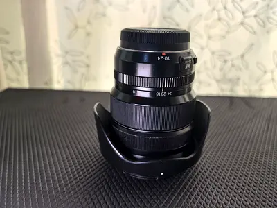 Fujifilm XF 10-24mm f/4 R OIS Wide-Angle Zoom Lens (Good Condition)