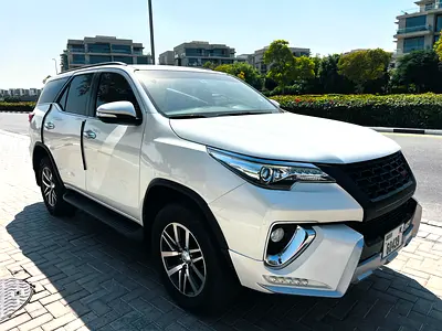 Toyota Fortuner 2017 VXR GCC Specs 4.0L V6 in Excellent Condition