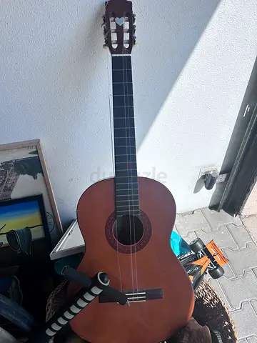 Classic full-size nylon-string acoustic guitar - used