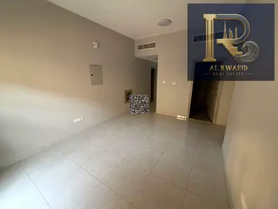 Hot Rental Deal Master Bedroom, Balcony and Two Bathrooms – AED 32K