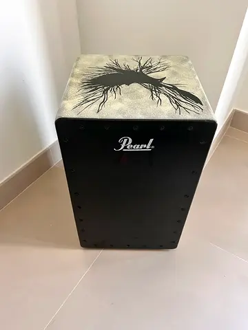 Pearl Cajon with Tree Design — great Condition - never used