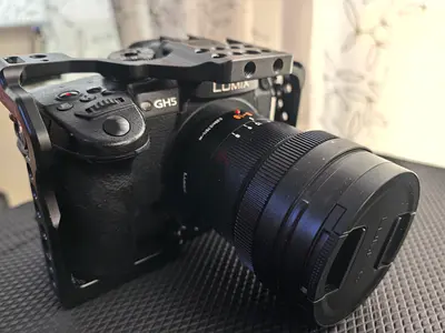 Panasonic leica 8-18mm F2.8 ASPH in- Good Working Condition