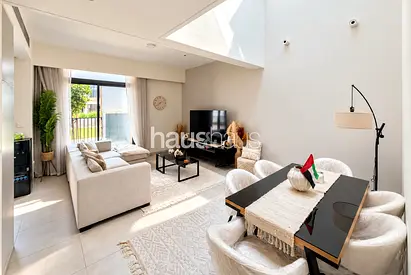 Furnished | Single Row | Park Backing